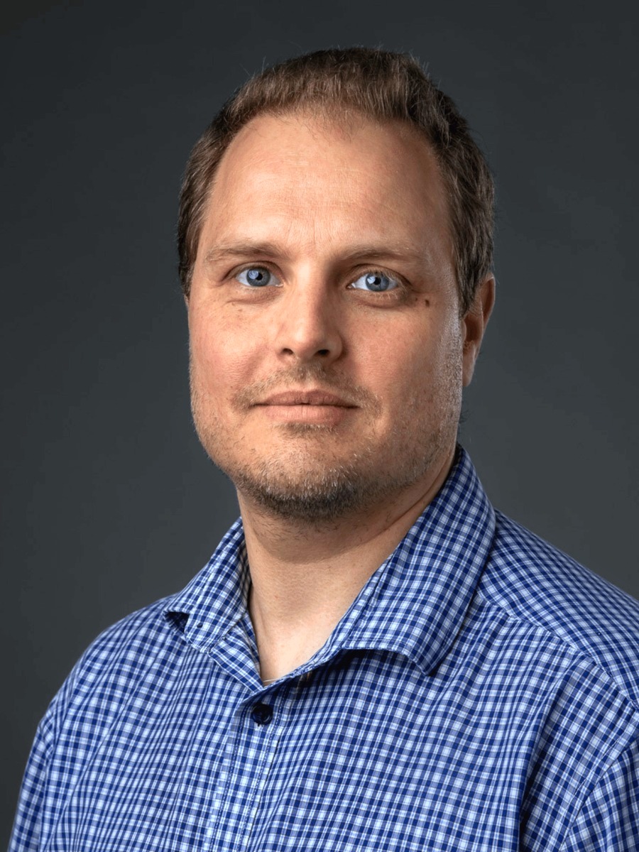 Dr Van der Westhuizen